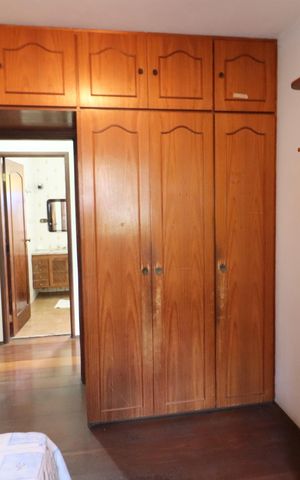 Casa de condomínio à venda com 380m², 6 quartos e 6 vagasQuarto 1
