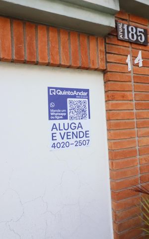 Casa de condomínio à venda com 380m², 6 quartos e 6 vagasFachada