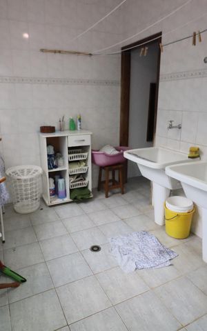 Casa de condomínio à venda com 380m², 6 quartos e 6 vagasÁrea de Serviço