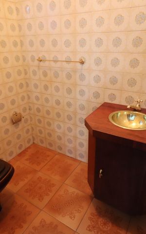 Casa de condomínio à venda com 380m², 6 quartos e 6 vagasLavabo