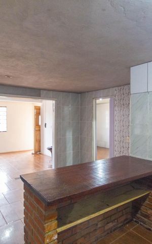 Casa à venda com 80m², 3 quartos e 2 vagas Casa à venda com 80m², 3 quartos e 2 vagasCozinha