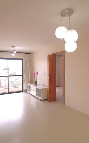 Apartamento à venda com 60m², 2 quartos e 2 vagasSala
