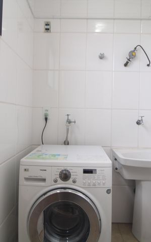 Apartamento à venda com 60m², 2 quartos e 2 vagasLavanderia