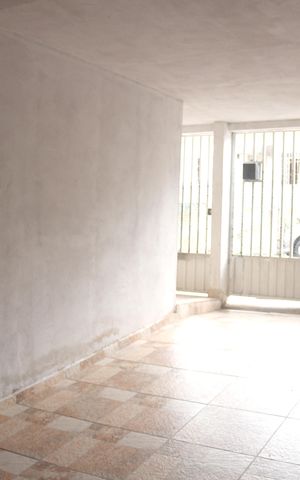 Casa à venda com 72m², 2 quartos e 1 vagaGaragem