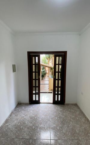 Casa à venda com 317m², 4 quartos e 3 vagasCasa 2 - Quarto 1