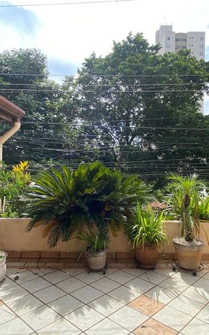 Casa à venda com 317m², 4 quartos e 3 vagasCasa 1 - Varanda da Sala