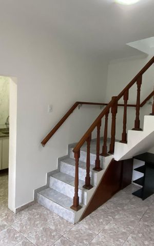 Casa à venda com 317m², 4 quartos e 3 vagasCasa 2 - Sala
