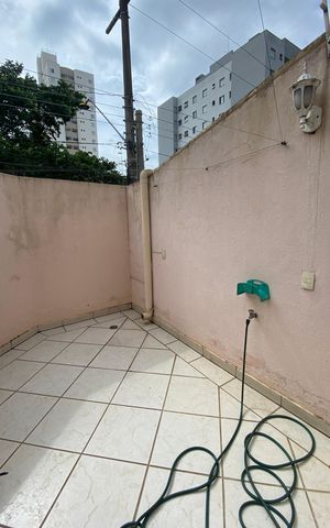 Casa à venda com 317m², 4 quartos e 3 vagasCasa 1 - Área de Serviço