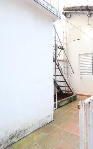 Casa para alugar com 230m², 4 quartos e 1 vagaQuintal