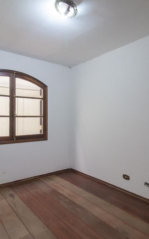 Casa para alugar com 440m², 7 quartos e 4 vagas Casa para alugar com 440m², 7 quartos e 4 vagasQuarto 4