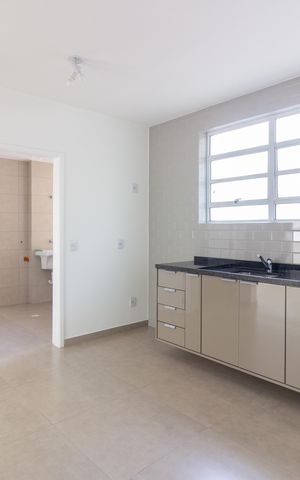 Apartamento à venda com 132m², 3 quartos e sem vaga Apartamento à venda com 132m², 3 quartos e sem vagaCozinha