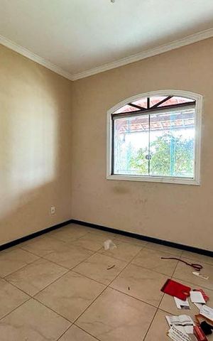 Casa à venda com 200m², 4 quartos e 4 vagasQuarto