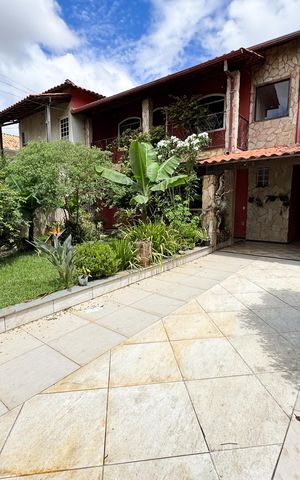 Casa à venda com 200m², 4 quartos e 4 vagasFachada