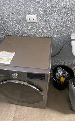 Apartamento à venda com 102m², 2 quartos e 1 vaga Apartamento à venda com 102m², 2 quartos e 1 vagaÁrea de Serviço