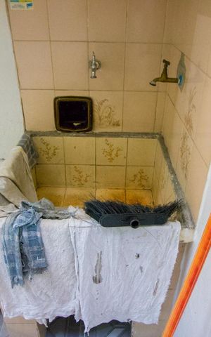 Casa à venda com 301m², 3 quartos e 3 vagas Casa à venda com 301m², 3 quartos e 3 vagasÁrea de serviço