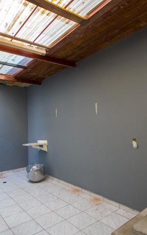 Casa à venda com 301m², 3 quartos e 3 vagas Casa à venda com 301m², 3 quartos e 3 vagasPrimeiro andar