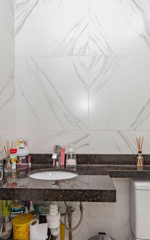 Apartamento à venda com 67m², 2 quartos e 1 vagaBanheiro