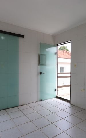 Casa à venda com 200m², 3 quartos e 3 vagasLavanderia
