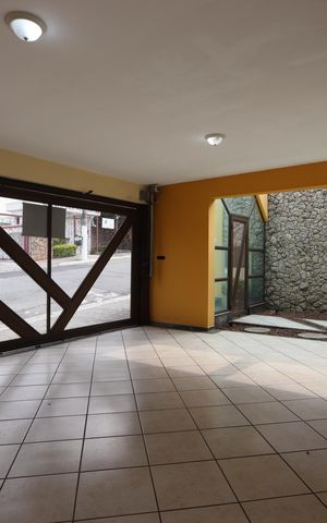 Casa à venda com 200m², 3 quartos e 3 vagasGaragem