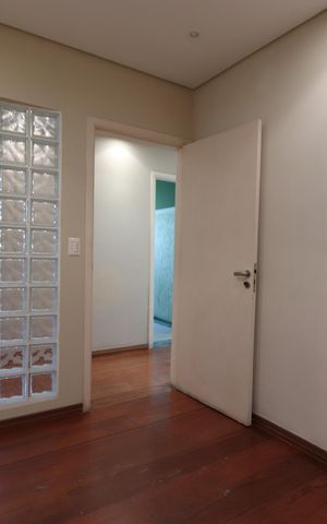 Casa à venda com 200m², 3 quartos e 3 vagasEscritório