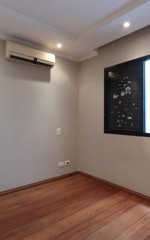 Casa à venda com 200m², 3 quartos e 3 vagasSuíte 2