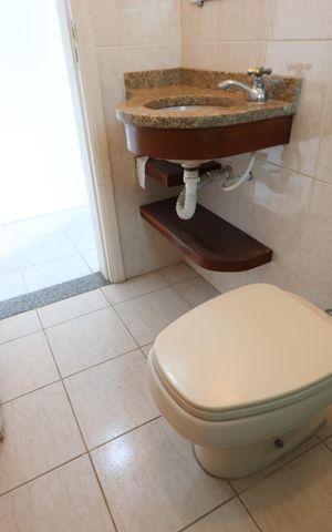 Casa à venda com 200m², 3 quartos e 3 vagasBanheiro de serviço