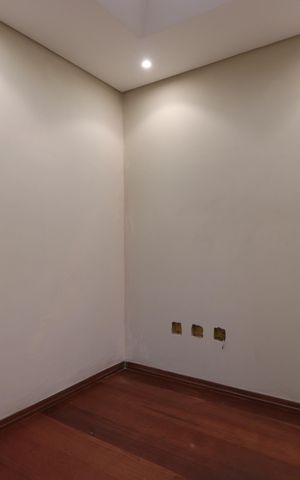 Casa à venda com 200m², 3 quartos e 3 vagasEscritório