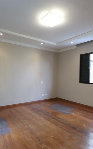 Casa à venda com 200m², 3 quartos e 3 vagasSuíte Master