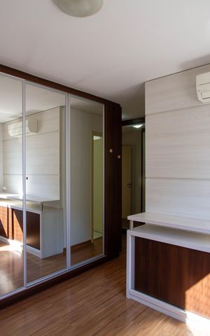 Apartamento à venda com 143m², 3 quartos e 2 vagas Apartamento à venda com 143m², 3 quartos e 2 vagasSuíte