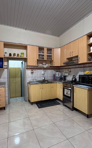 Casa à venda com 158m², 3 quartos e 1 vaga Casa à venda com 158m², 3 quartos e 1 vagaCozinha