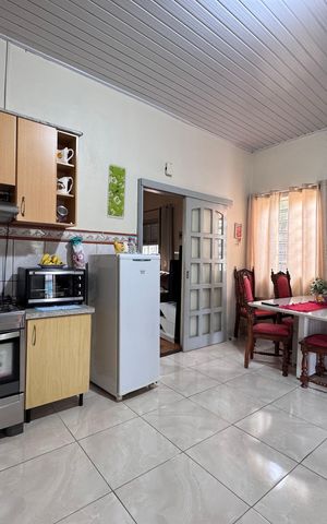 Casa à venda com 158m², 3 quartos e 1 vaga Casa à venda com 158m², 3 quartos e 1 vagaCozinha