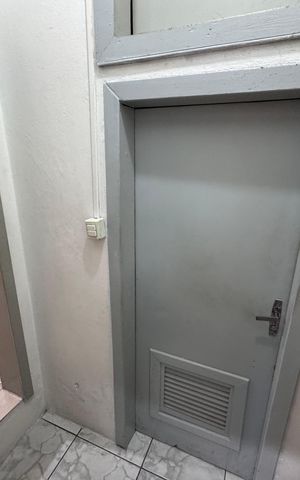 Casa à venda com 158m², 3 quartos e 1 vaga Casa à venda com 158m², 3 quartos e 1 vagaÁrea comum