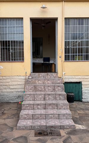 Casa à venda com 158m², 3 quartos e 1 vaga Casa à venda com 158m², 3 quartos e 1 vagaÁrea comum
