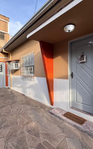 Casa à venda com 158m², 3 quartos e 1 vaga Casa à venda com 158m², 3 quartos e 1 vagaÁrea comum