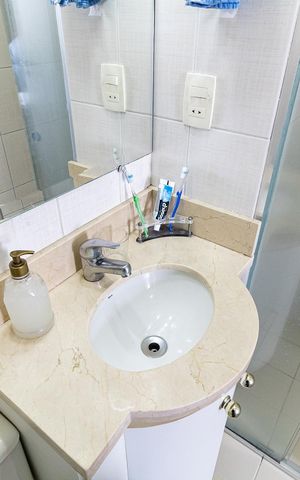 Apartamento à venda com 61m², 3 quartos e 2 vagas Apartamento à venda com 61m², 3 quartos e 2 vagasBanheiro da Suíte