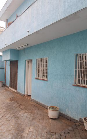 Casa para alugar com 315m², 3 quartos e 5 vagasQuintal