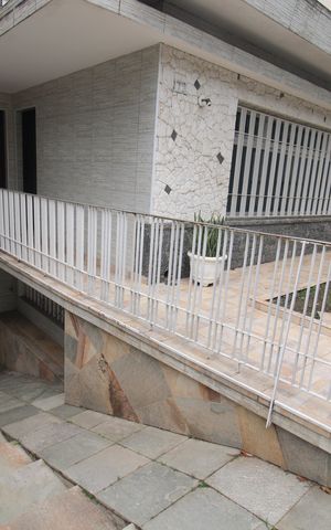 Casa para alugar com 315m², 3 quartos e 5 vagasQuintal