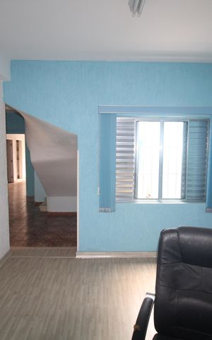 Casa para alugar com 315m², 3 quartos e 5 vagasQuarto 5