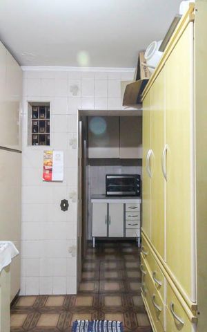 Casa à venda com 912m², 4 quartos e 10 vagas Casa à venda com 912m², 4 quartos e 10 vagasÁrea de Serviço