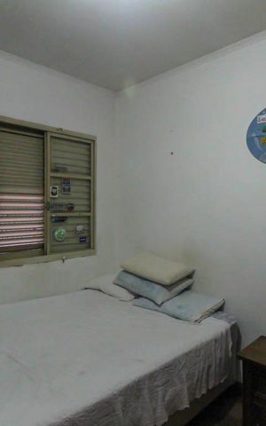 Casa à venda com 912m², 4 quartos e 10 vagas Casa à venda com 912m², 4 quartos e 10 vagasQuarto 1