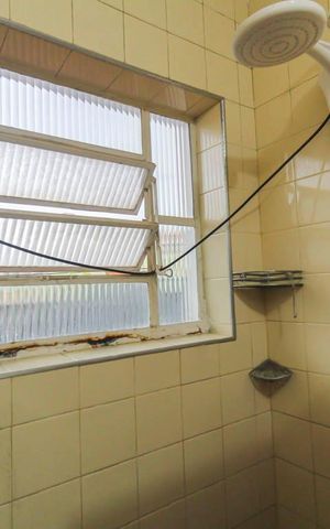 Casa à venda com 912m², 4 quartos e 10 vagas Casa à venda com 912m², 4 quartos e 10 vagasBanheiro