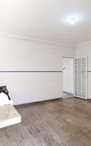 Casa à venda com 248m², 3 quartos e 7 vagas Casa à venda com 248m², 3 quartos e 7 vagasCozinha