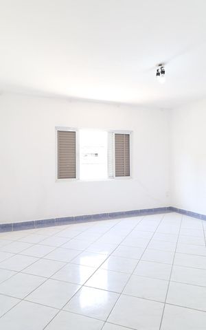 Casa à venda com 248m², 3 quartos e 7 vagas Casa à venda com 248m², 3 quartos e 7 vagasQuarto 2