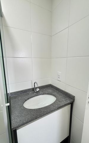 Apartamento à venda com 55m², 2 quartos e 1 vaga Apartamento à venda com 55m², 2 quartos e 1 vagaBanheiro