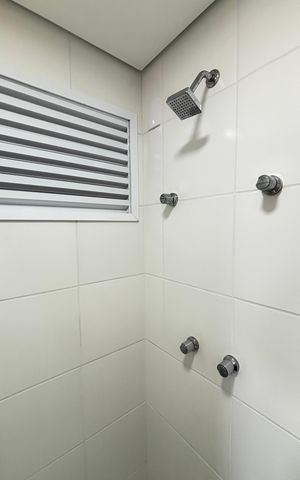 Apartamento à venda com 55m², 2 quartos e 1 vaga Apartamento à venda com 55m², 2 quartos e 1 vagaBanheiro