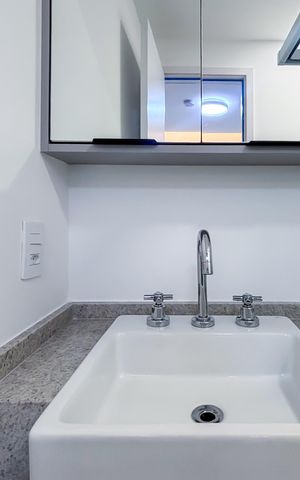 Studio à venda com 25m², 1 quarto e sem vaga Studio à venda com 25m², 1 quarto e sem vagaBanheiro