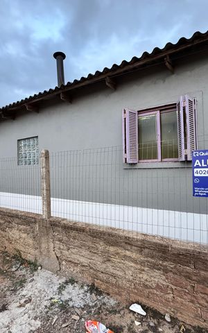 Casa para alugar com 49m², 1 quarto e sem vaga Casa para alugar com 49m², 1 quarto e sem vagaFachada