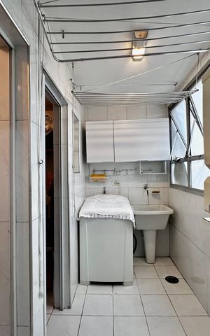Apartamento à venda com 128m², 3 quartos e 1 vaga Apartamento à venda com 128m², 3 quartos e 1 vagaÁrea de Serviço