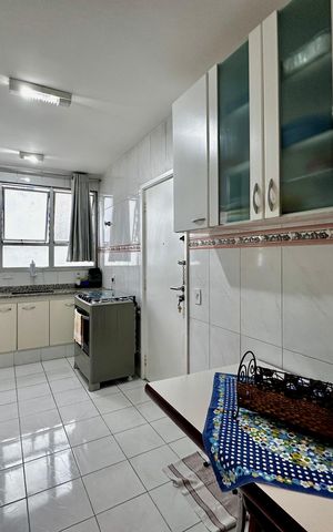 Apartamento à venda com 128m², 3 quartos e 1 vaga Apartamento à venda com 128m², 3 quartos e 1 vagaCozinha