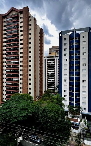 Apartamento à venda com 128m², 3 quartos e 1 vaga Apartamento à venda com 128m², 3 quartos e 1 vagaVista Quarto 2